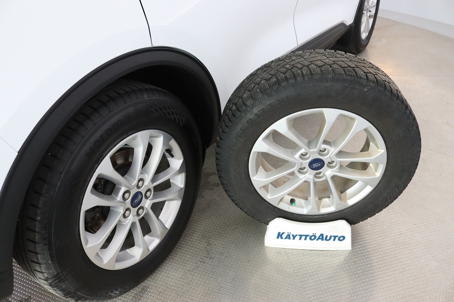 Ford Kuga vaihtoauto