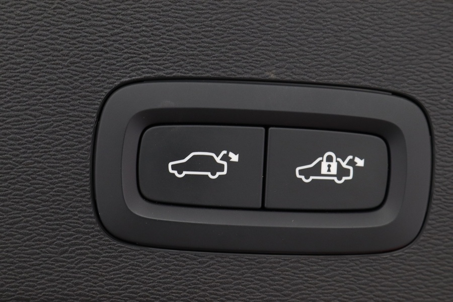 Volvo EC40 vaihtoauto