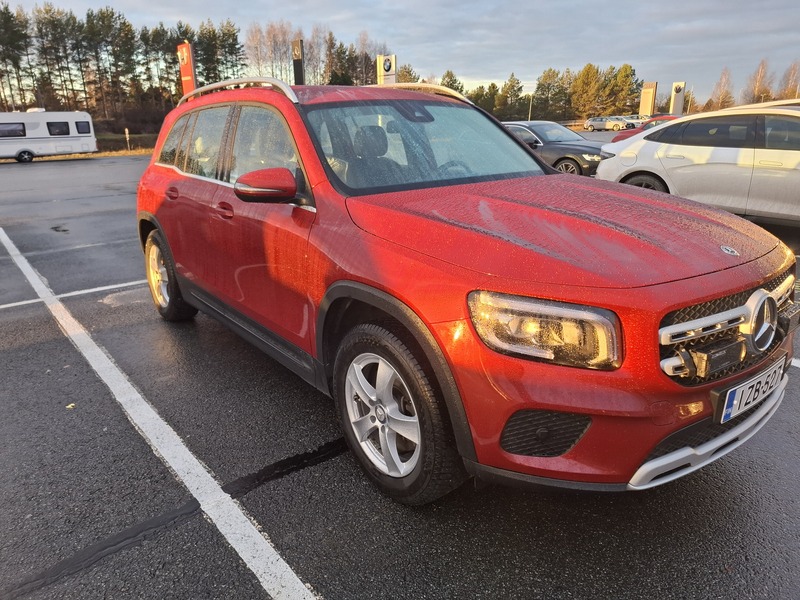 Mercedes-Benz GLB vaihtoauto