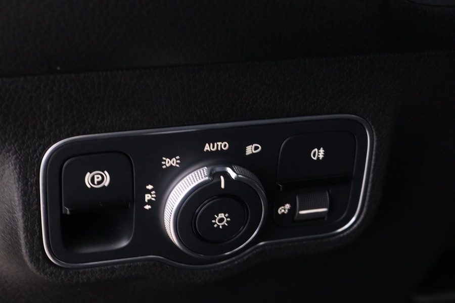 Mercedes-Benz GLB vaihtoauto