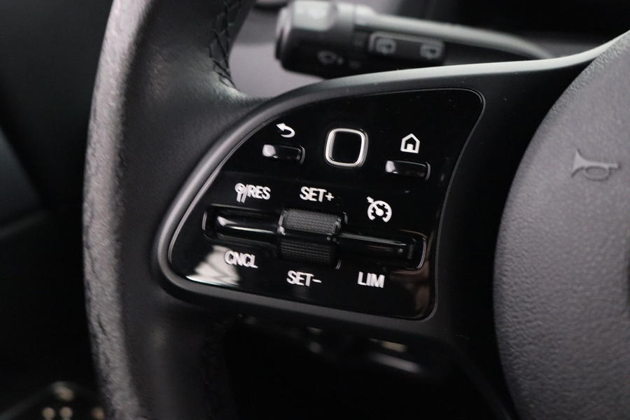 Mercedes-Benz GLB vaihtoauto