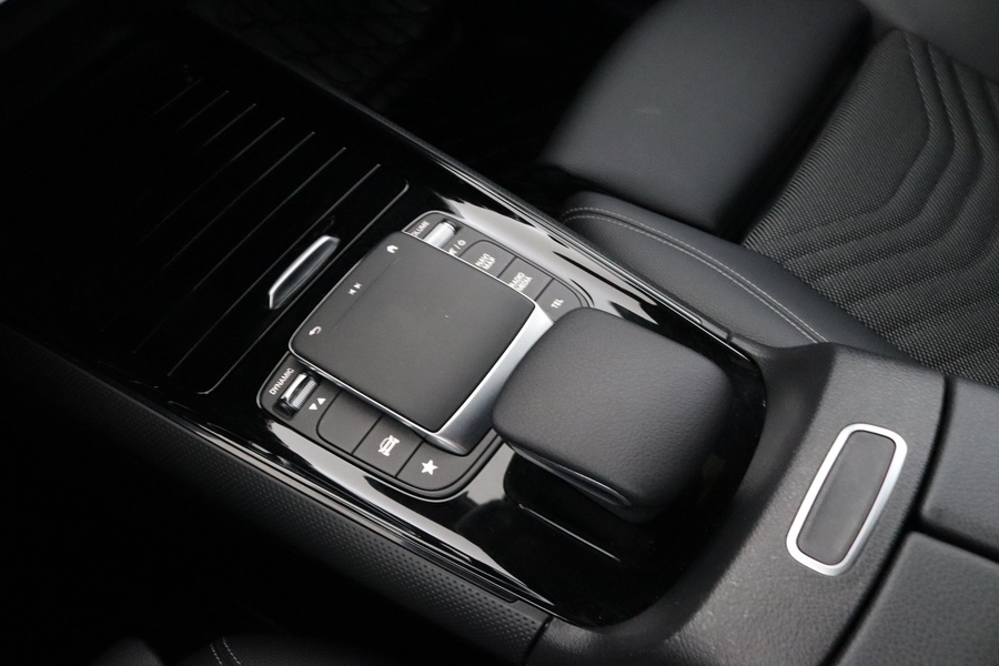 Mercedes-Benz GLB vaihtoauto