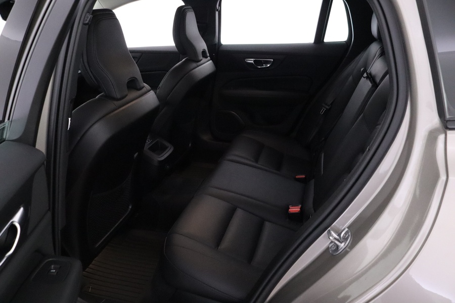 Volvo V60 Cross Country vaihtoauto