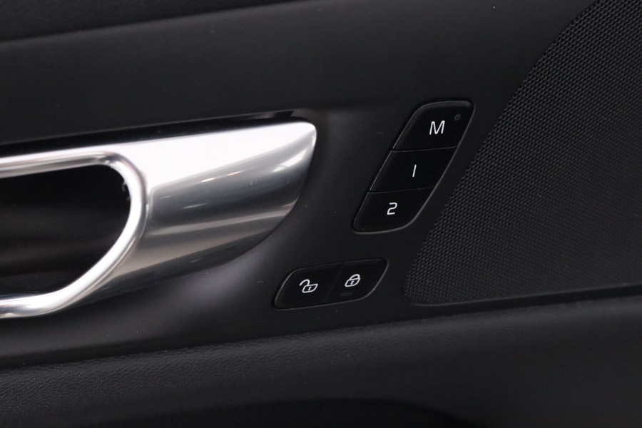 Volvo V60 Cross Country vaihtoauto