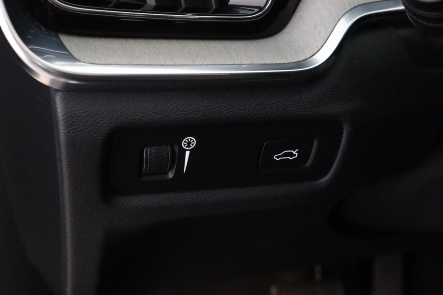 Volvo V60 Cross Country vaihtoauto