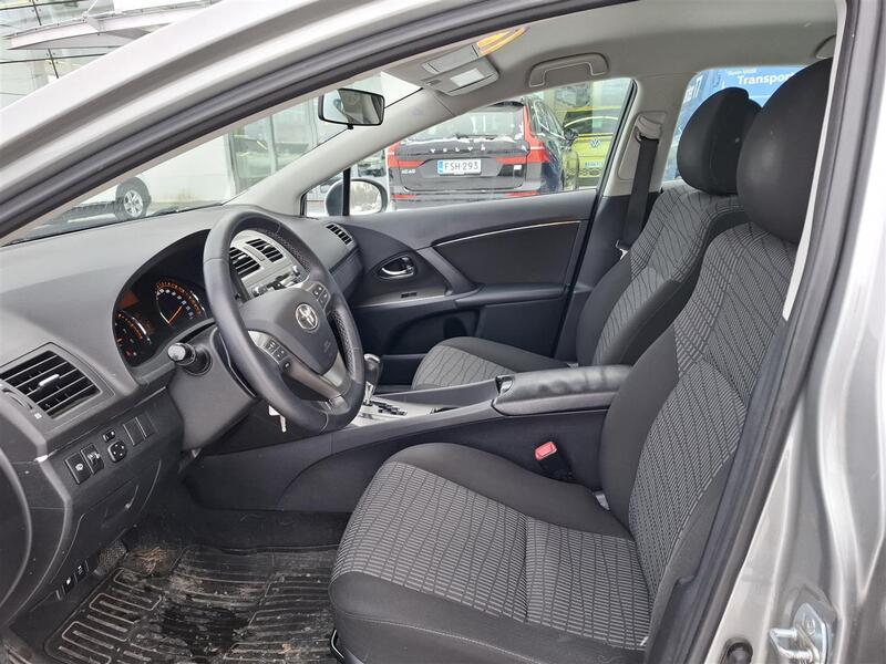 Toyota Avensis vaihtoauto