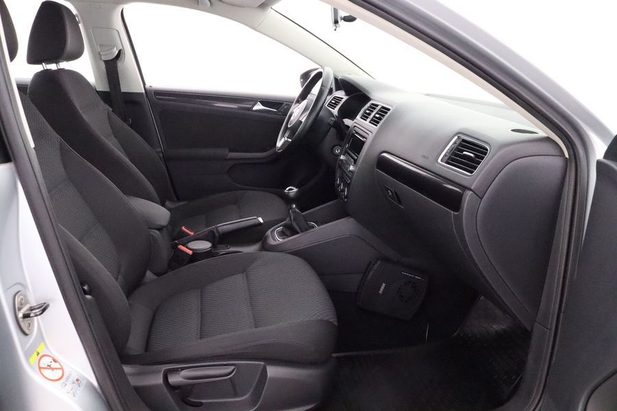 Volkswagen Jetta vaihtoauto