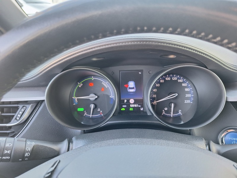 Toyota C-HR vaihtoauto