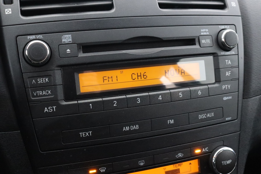 Toyota Avensis vaihtoauto