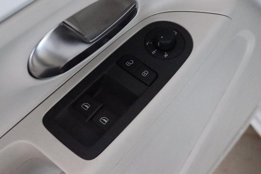 Volkswagen up! vaihtoauto