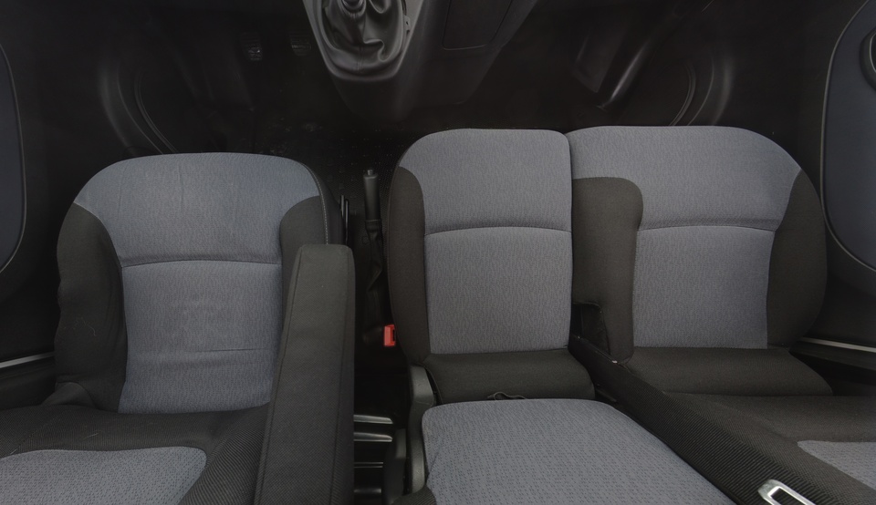 Opel Vivaro vaihtoauto