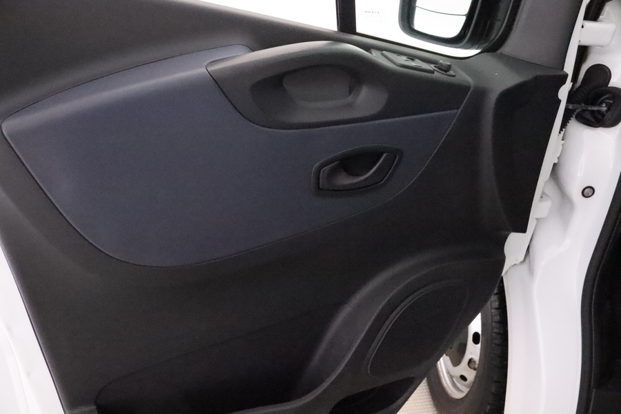 Opel Vivaro vaihtoauto