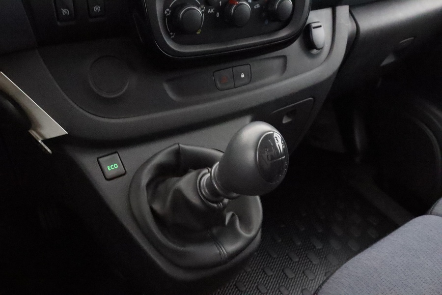 Opel Vivaro vaihtoauto