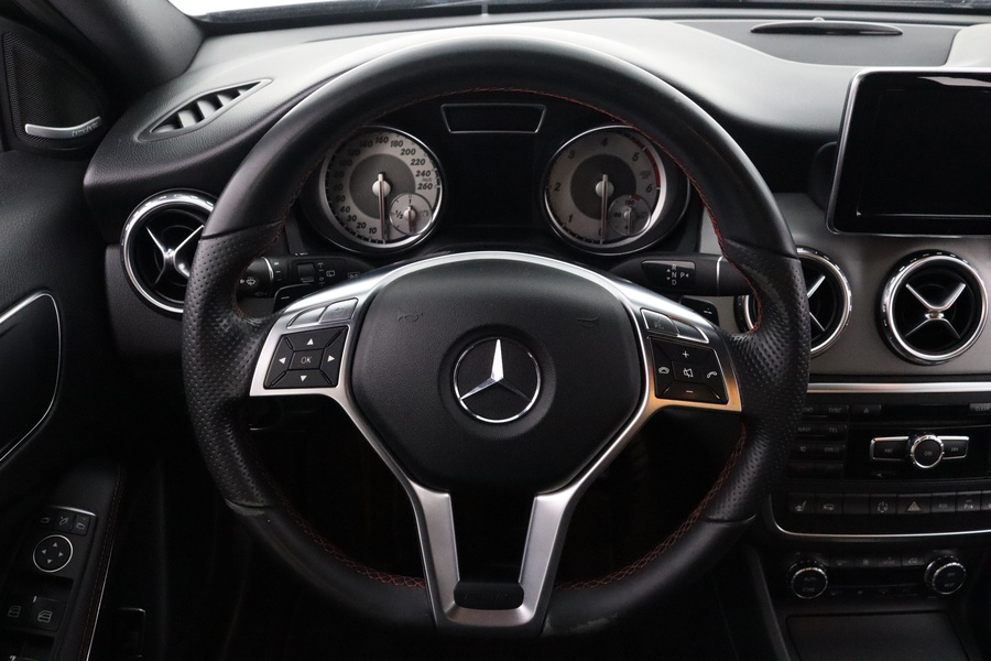 Mercedes-Benz GLA vaihtoauto