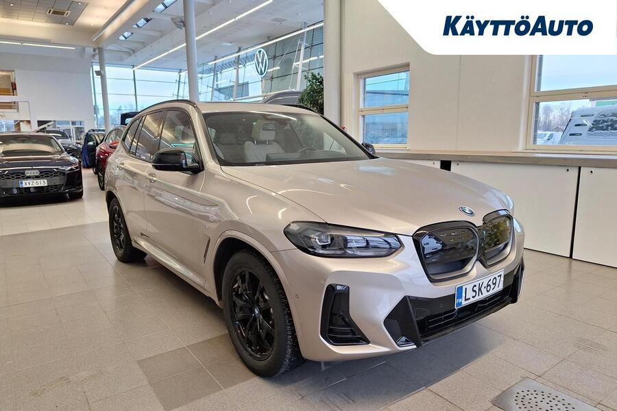 BMW iX3 vaihtoauto