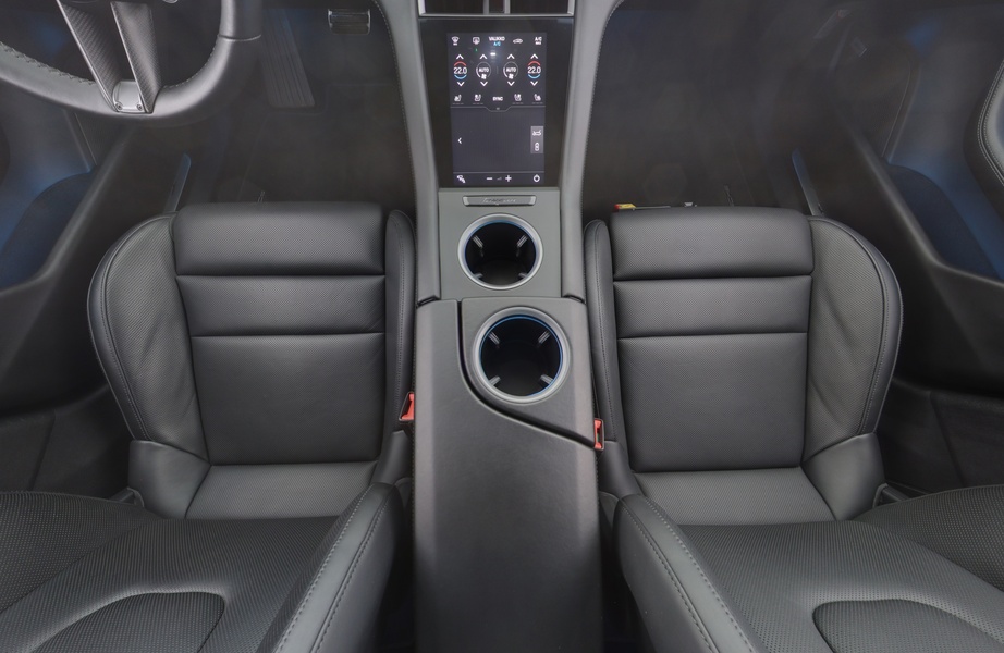 Porsche Taycan vaihtoauto