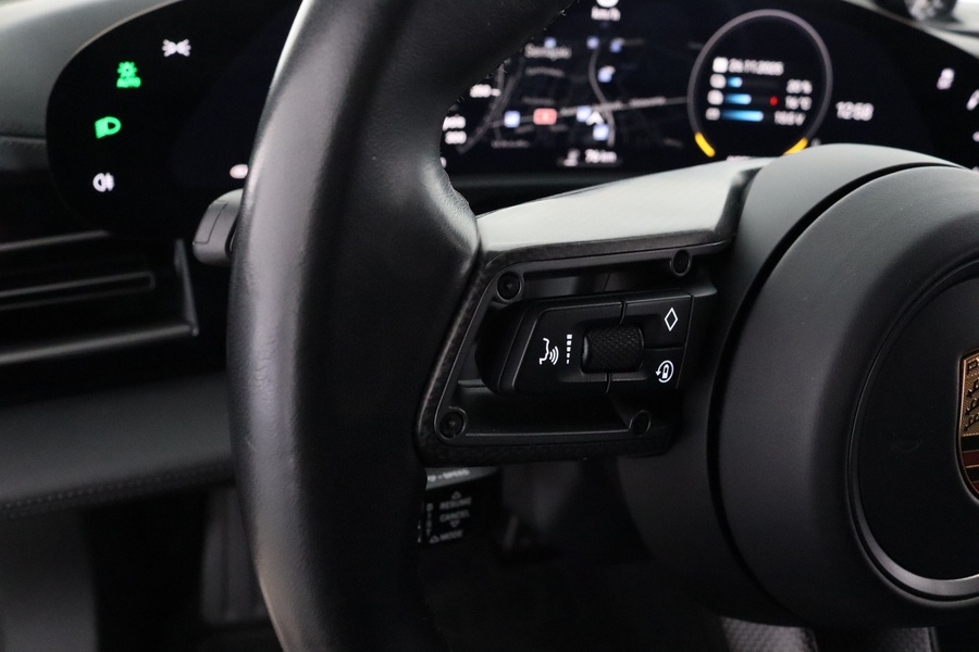 Porsche Taycan vaihtoauto