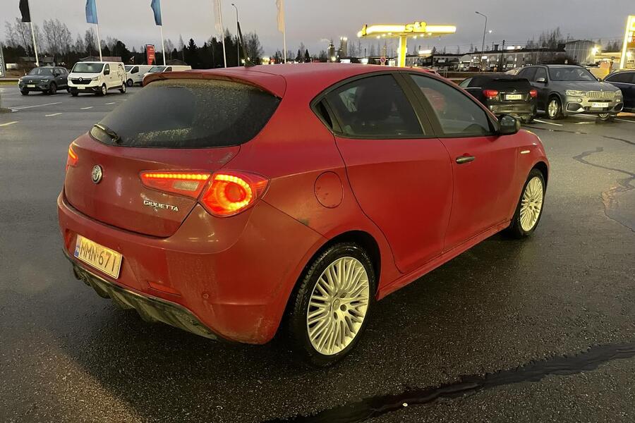 Alfa Romeo Giulietta vaihtoauto