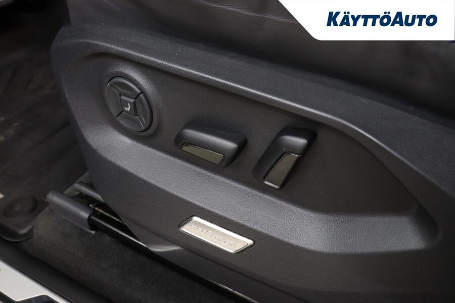 Volkswagen Touareg vaihtoauto