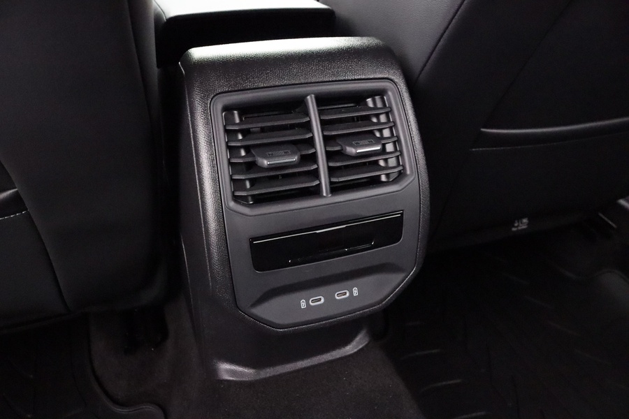 SEAT Leon Sportstourer vaihtoauto