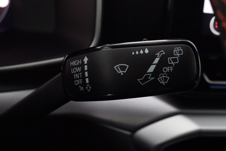 SEAT Leon Sportstourer vaihtoauto