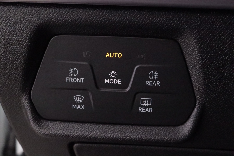 SEAT Leon Sportstourer vaihtoauto