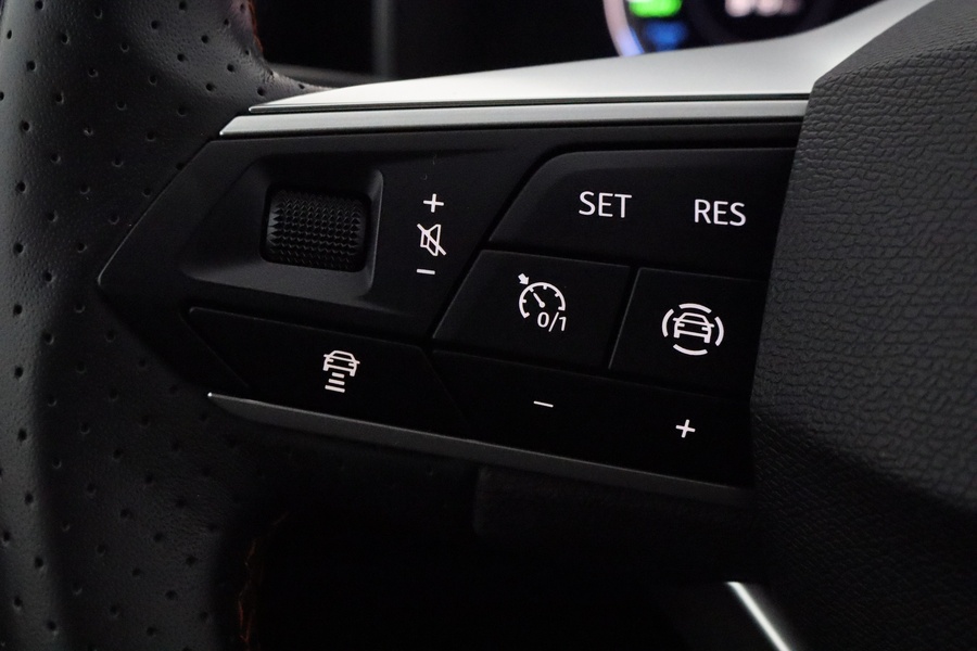 SEAT Leon Sportstourer vaihtoauto