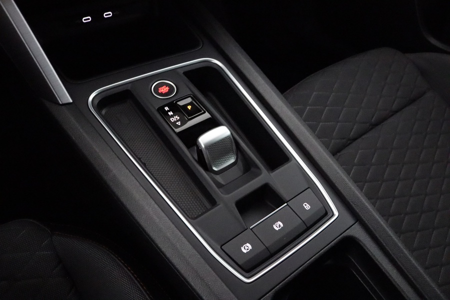 SEAT Leon Sportstourer vaihtoauto