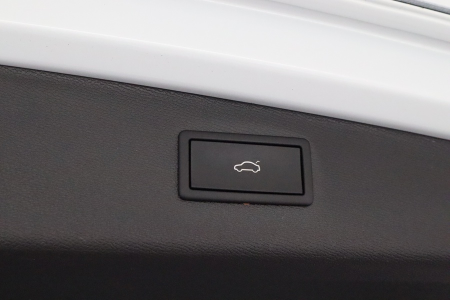 SEAT Leon Sportstourer vaihtoauto