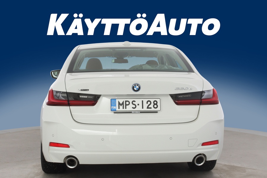 BMW 330 vaihtoauto