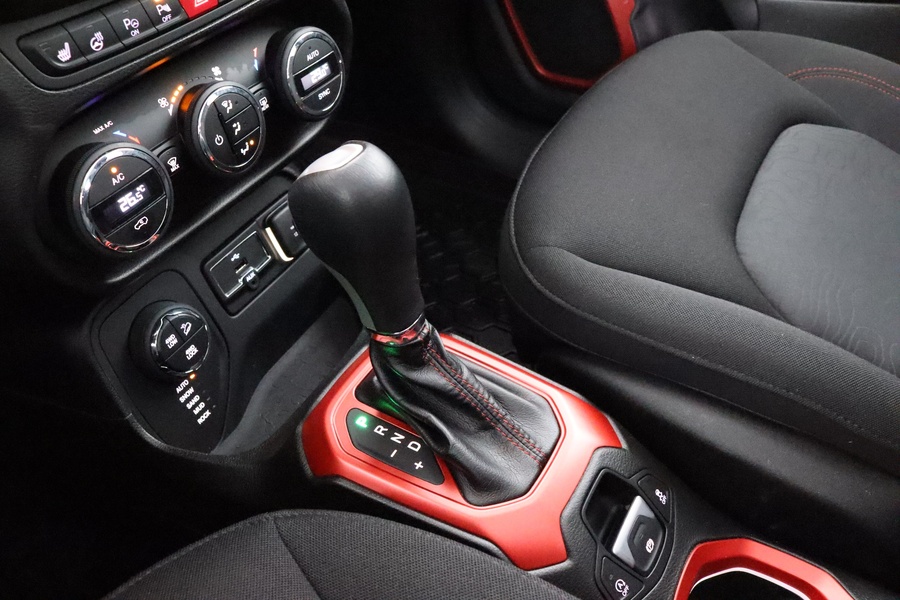 Jeep Renegade vaihtoauto