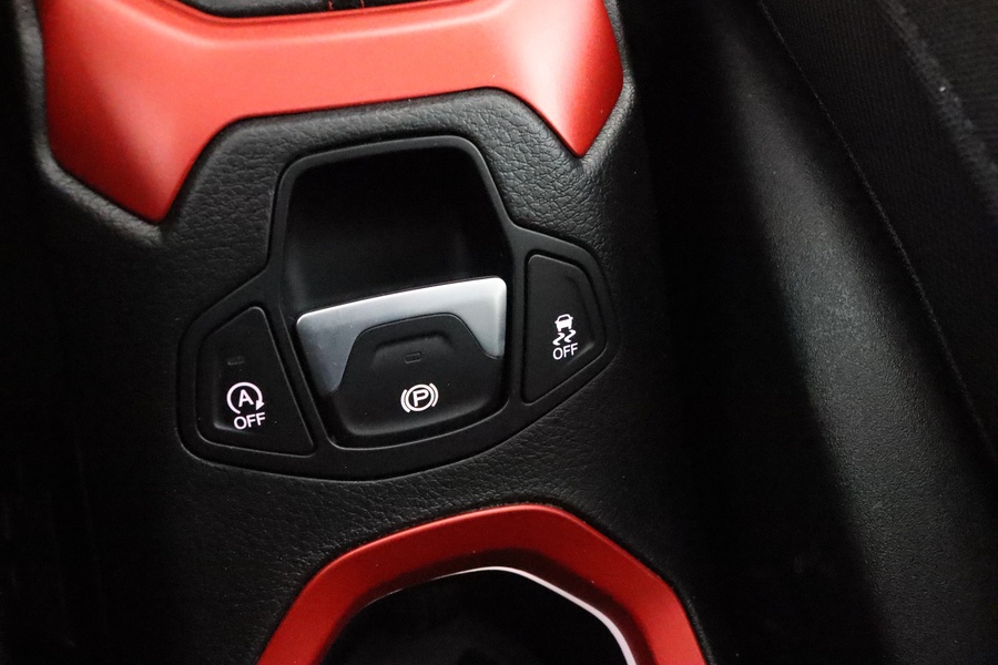 Jeep Renegade vaihtoauto