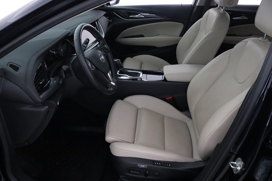 Opel Insignia vaihtoauto