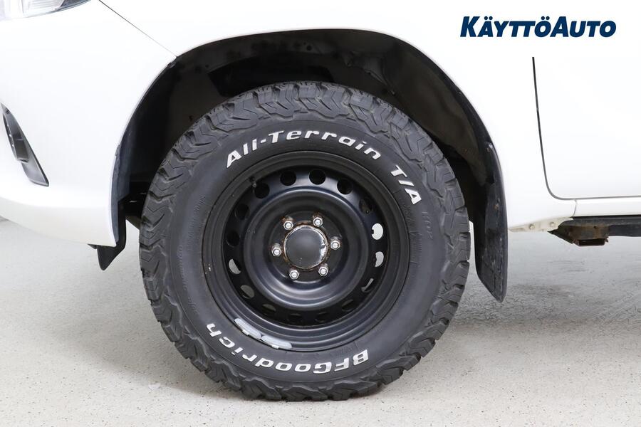 Toyota Hilux vaihtoauto