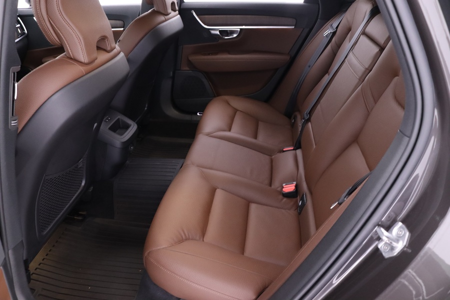 Volvo V90 Cross Country vaihtoauto