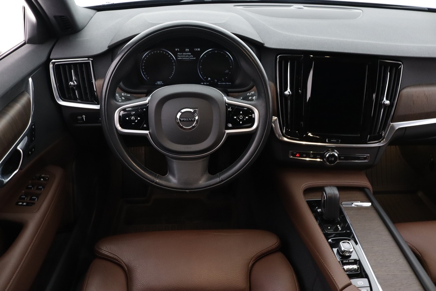 Volvo V90 Cross Country vaihtoauto