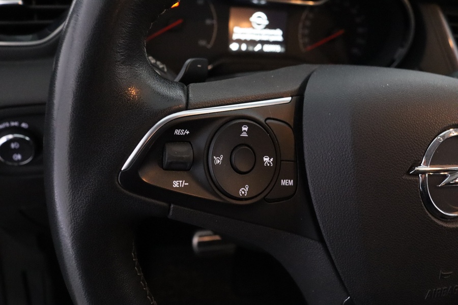 Opel Grandland X vaihtoauto