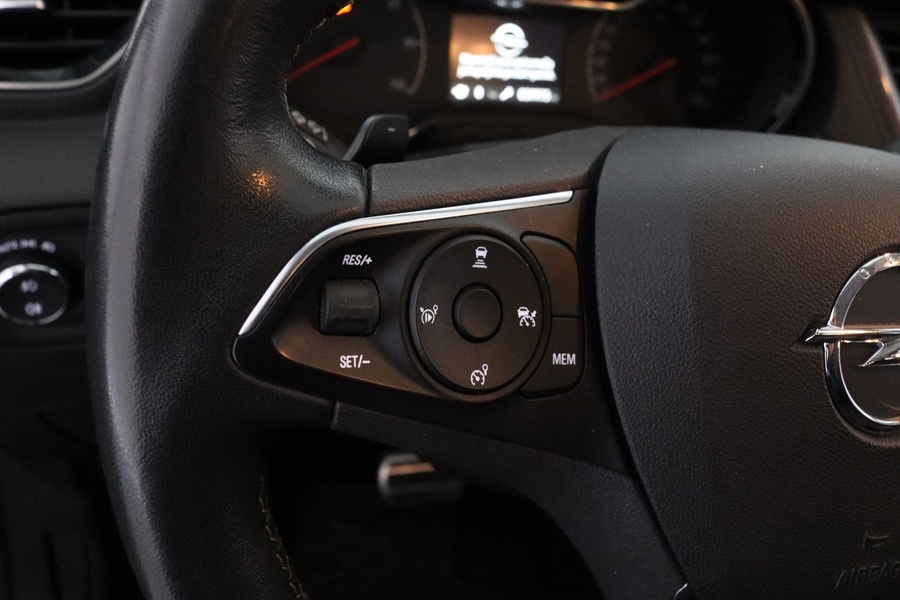 Opel Grandland X vaihtoauto