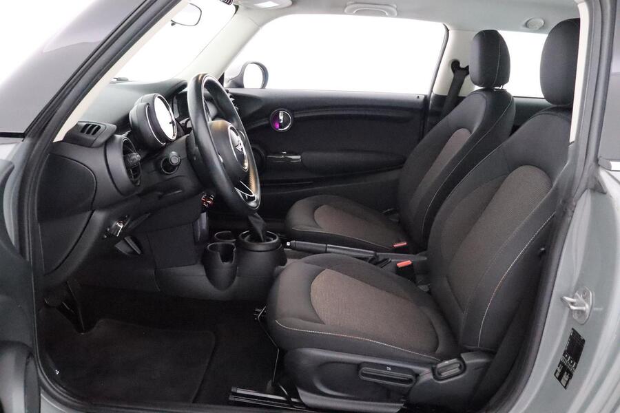 Mini Hatchback vaihtoauto