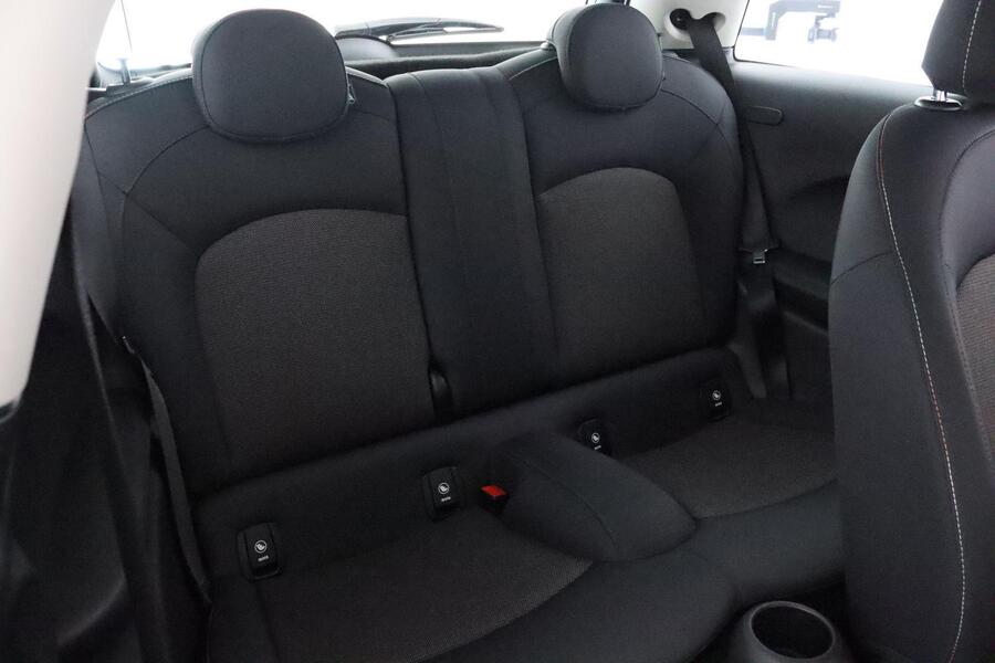 Mini Hatchback vaihtoauto