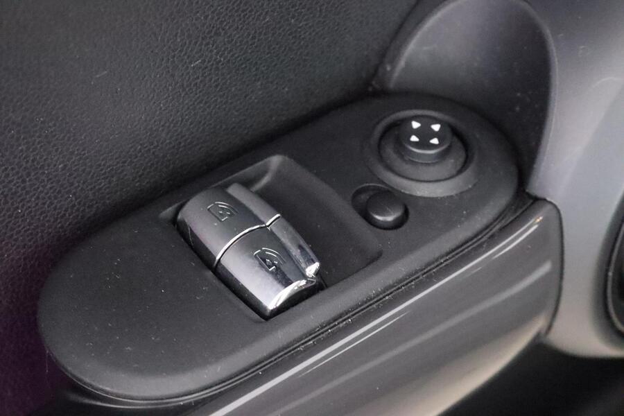 Mini Hatchback vaihtoauto