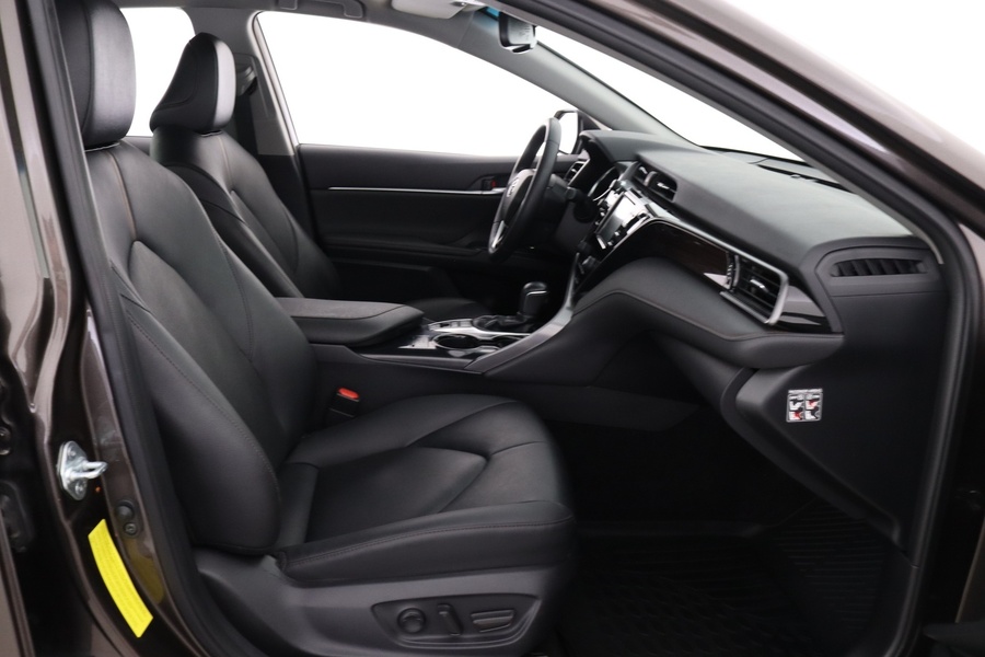 Toyota Camry vaihtoauto