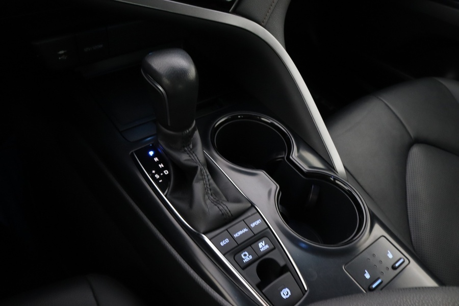 Toyota Camry vaihtoauto