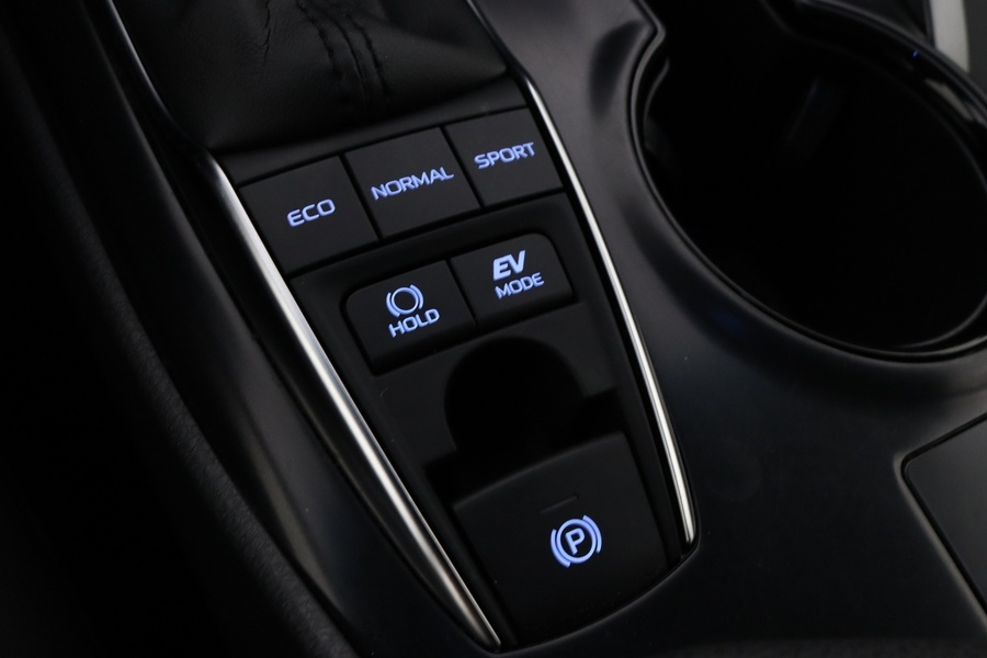 Toyota Camry vaihtoauto