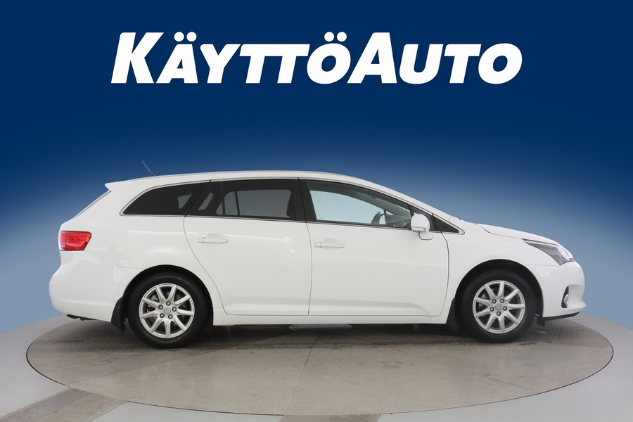 Toyota Avensis vaihtoauto