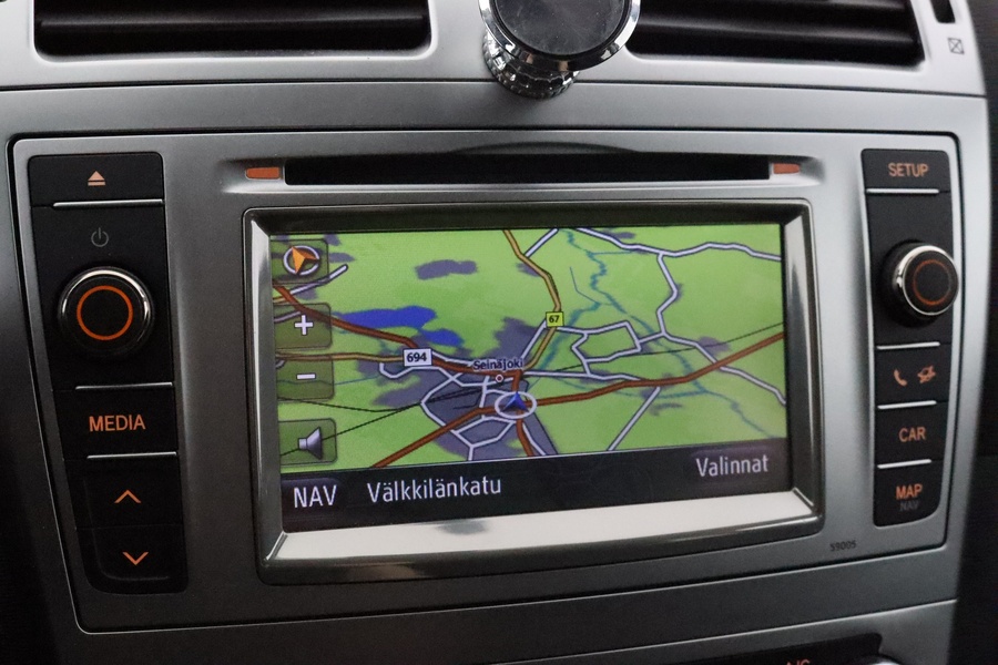 Toyota Avensis vaihtoauto