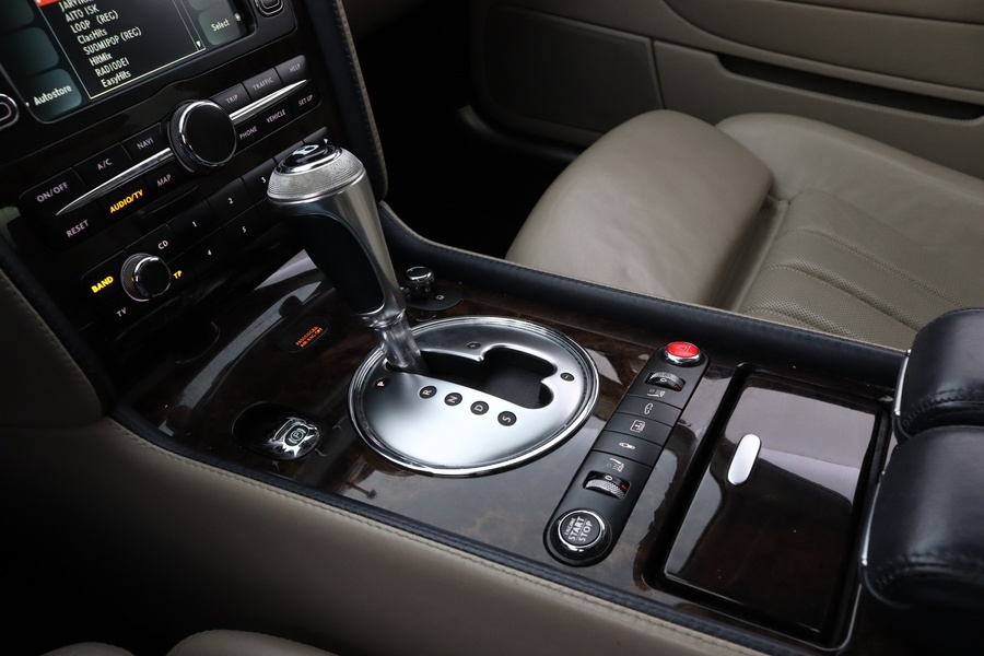 Bentley Continental vaihtoauto