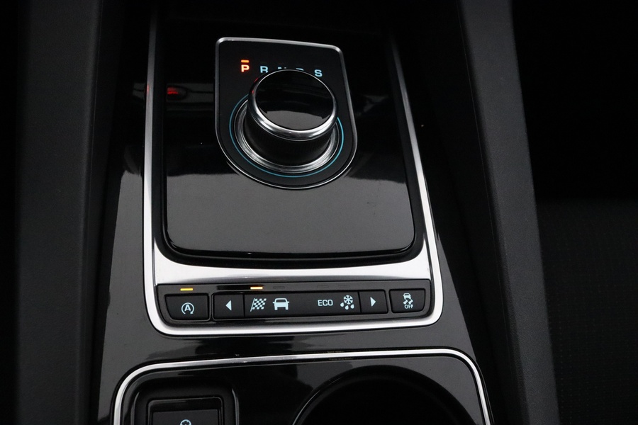 Jaguar F-PACE vaihtoauto