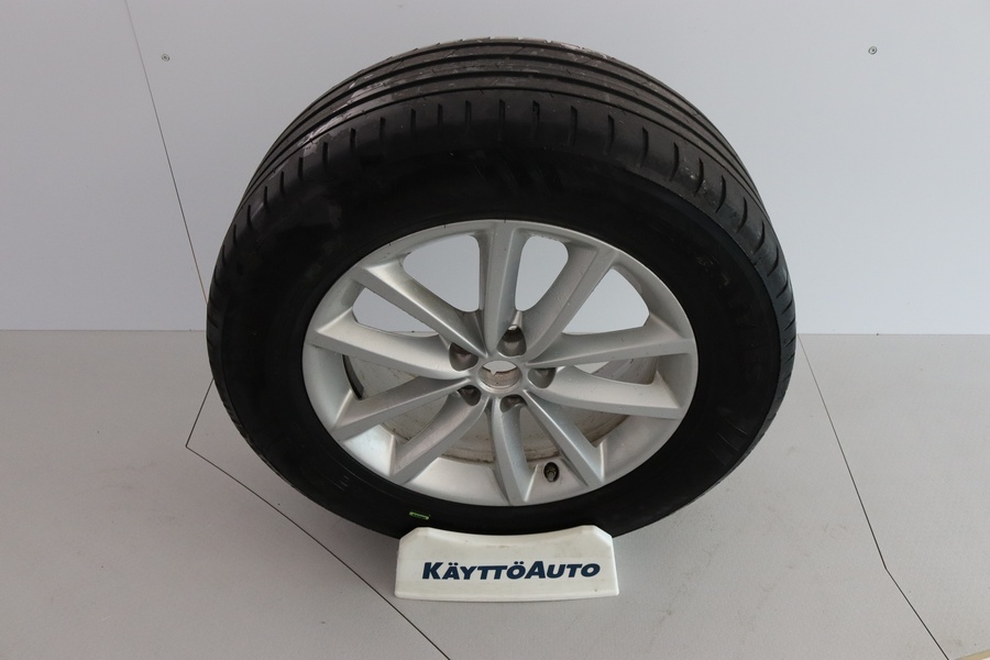 Jaguar F-PACE vaihtoauto