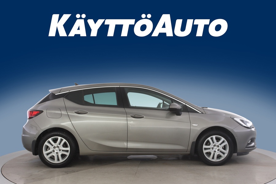 Opel Astra vaihtoauto